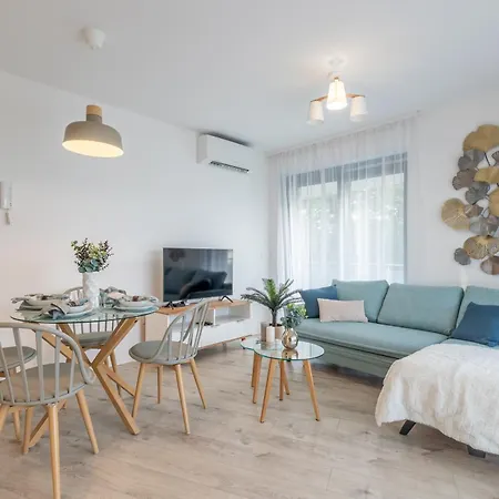 Casa Romana By Bltn