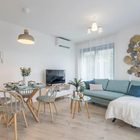 Casa Romana By Bltn