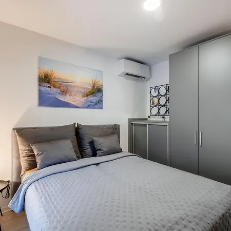 Casa Romana By Bltn Apartment *