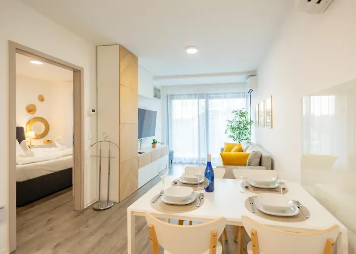 Casa Romana By Bltn