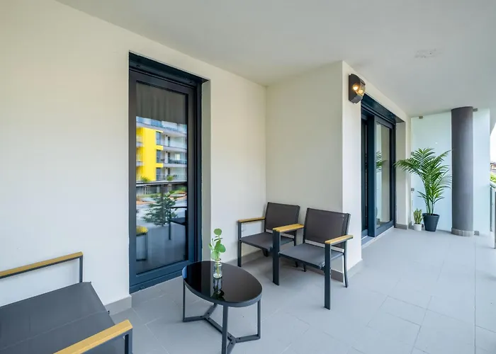 Casa Romana By Bltn